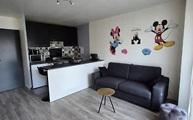 Studio A 2 Pas De Disneyland